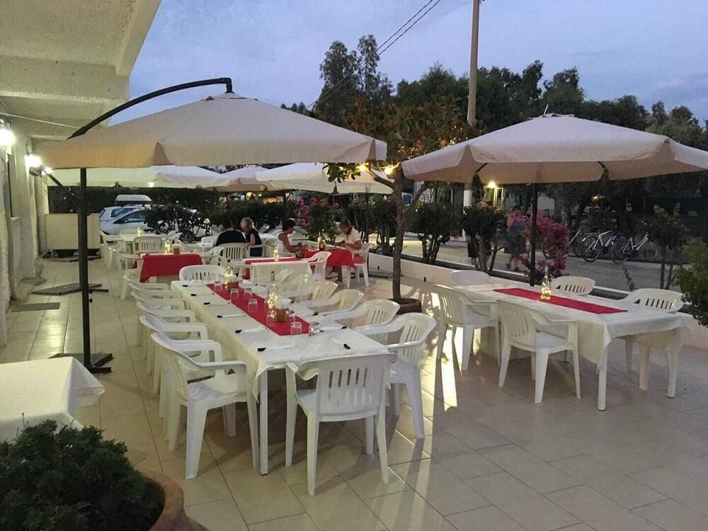 פורנרי Tindari Village Camping מראה חיצוני תמונה
