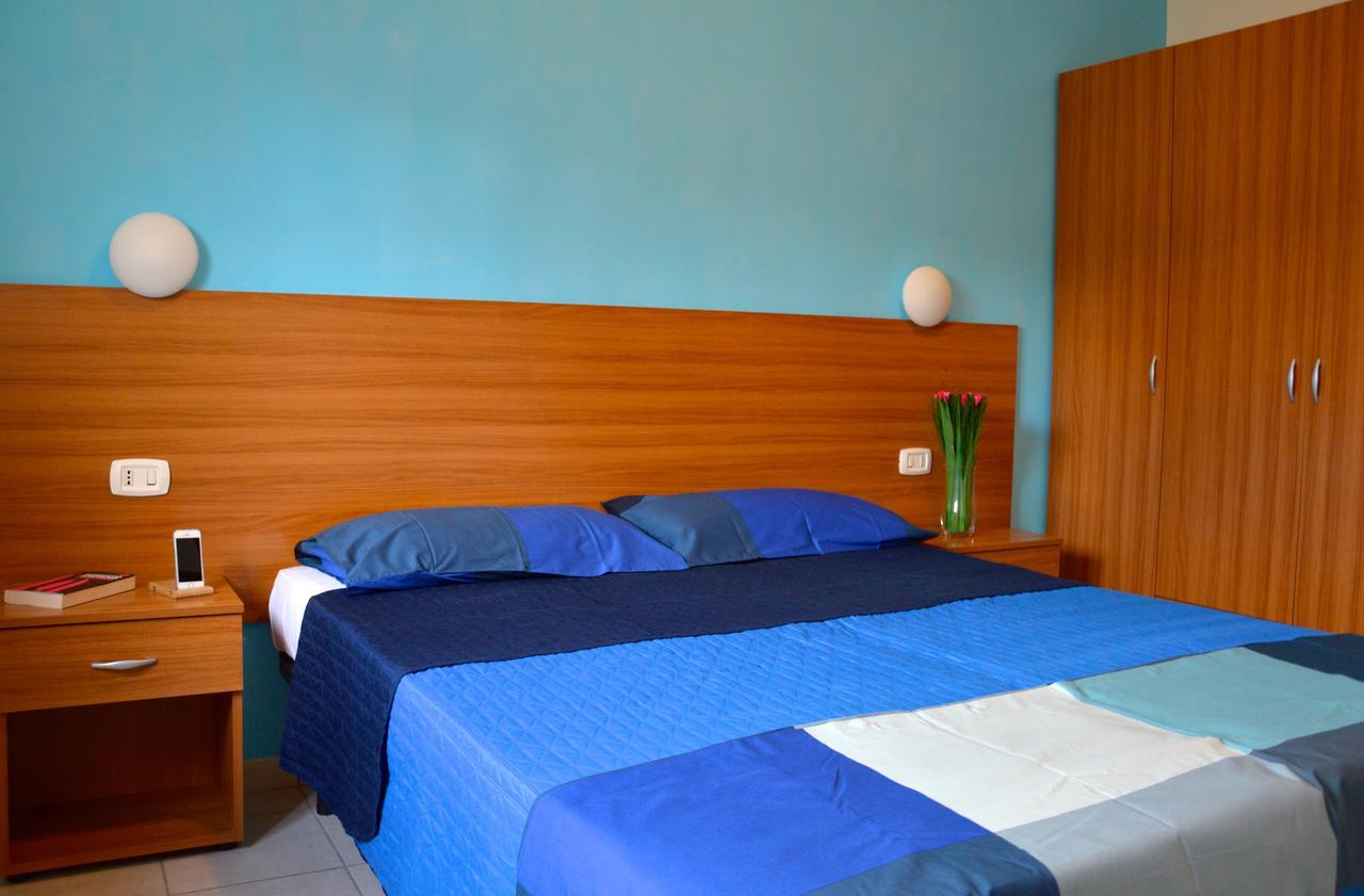 פורנרי Tindari Village Camping מראה חיצוני תמונה