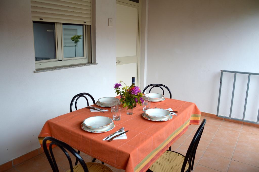 פורנרי Tindari Village Camping מראה חיצוני תמונה